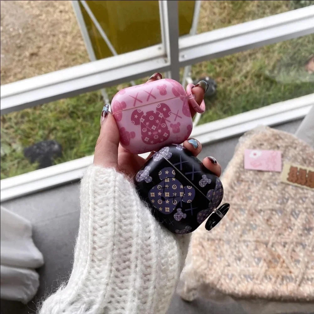 NEW 3D Vintage Pattern Bear AirPods Pro Case
